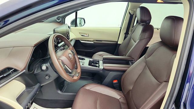 2023 Toyota Sienna Platinum FWD 7-Seater w/ Rear Seat Entertainment - 23013584 - 20