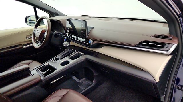 2023 Toyota Sienna Platinum FWD 7-Seater w/ Rear Seat Entertainment - 23013584 - 27