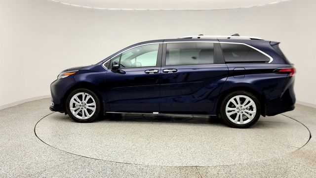 2023 Toyota Sienna Platinum FWD 7-Seater w/ Rear Seat Entertainment - 23013584 - 7