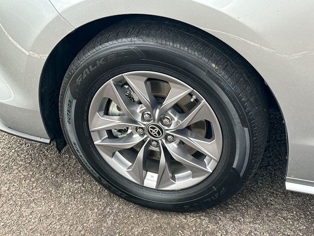 2023 Toyota Sienna XLE - 22972525 - 10