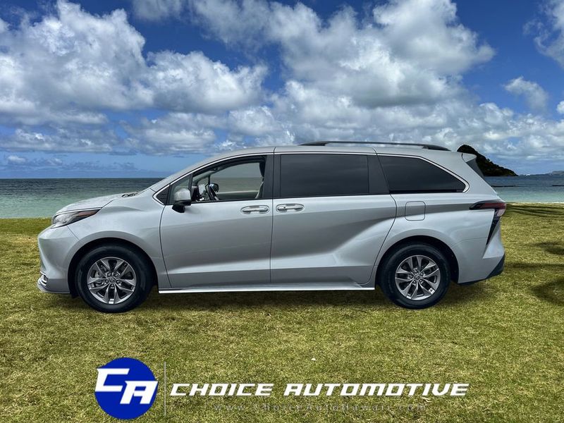 2023 Toyota Sienna XLE - 22972525 - 2