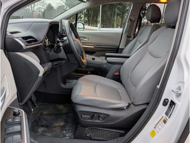 2023 Toyota Sienna XLE - 22956364 - 11