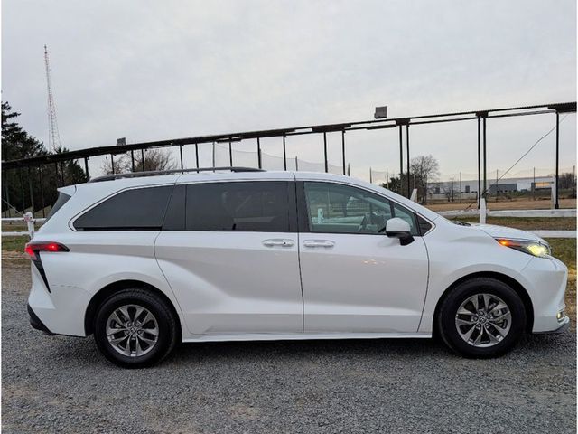 2023 Toyota Sienna XLE - 22956364 - 7