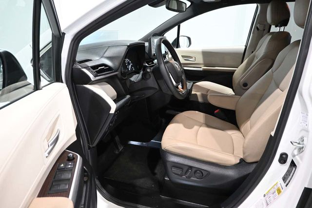2023 Toyota Sienna XLE AWD 7-Passenger - 23039338 - 12