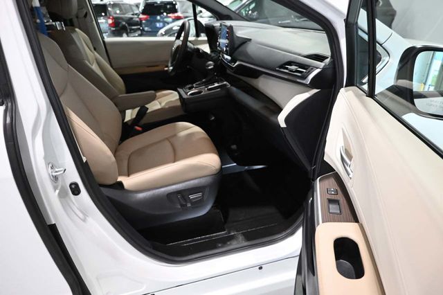 2023 Toyota Sienna XLE AWD 7-Passenger - 23039338 - 14