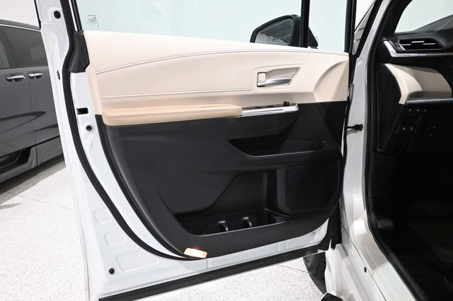 2023 Toyota Sienna XLE AWD 7-Passenger - 23039338 - 29