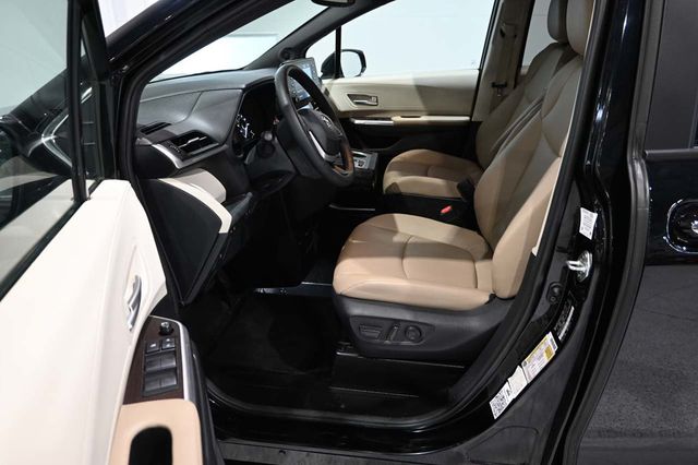 2023 Toyota Sienna XLE AWD 7-Passenger - 23099431 - 12