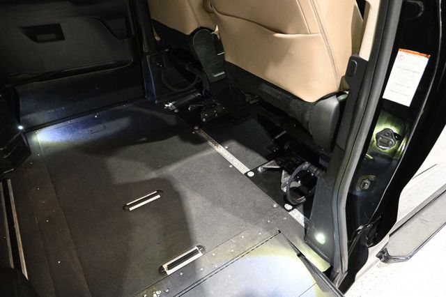 2023 Toyota Sienna XLE AWD 7-Passenger - 23099431 - 18