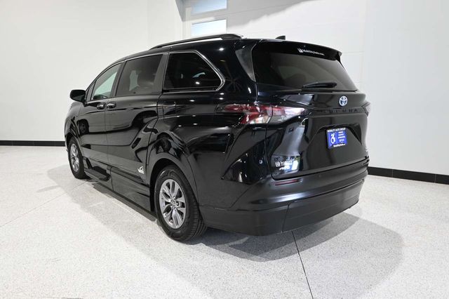 2023 Toyota Sienna XLE AWD 7-Passenger - 23099431 - 7