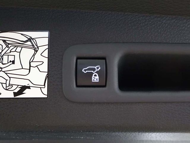 2023 Toyota Sienna XLE AWD 7-Passenger - 22995547 - 21