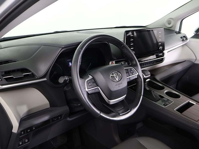 2023 Toyota Sienna XLE AWD 7-Passenger - 22995547 - 27