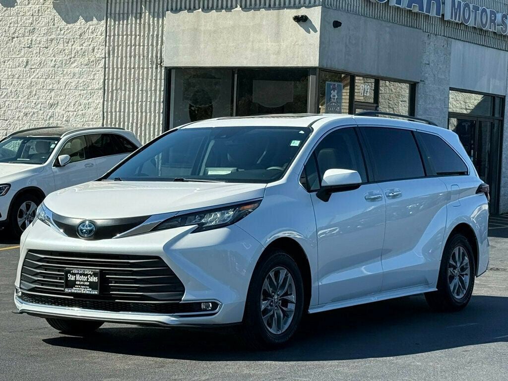 2023 Toyota Sienna XLE AWD 7-Passenger - 23087160 - 10