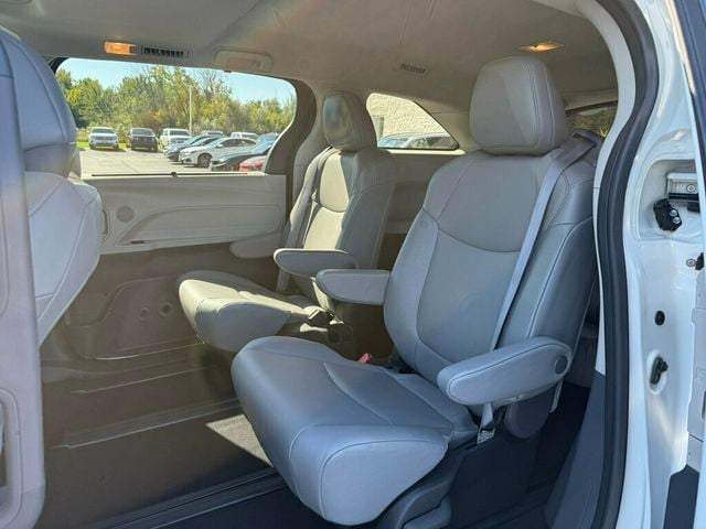 2023 Toyota Sienna XLE AWD 7-Passenger - 23087160 - 15