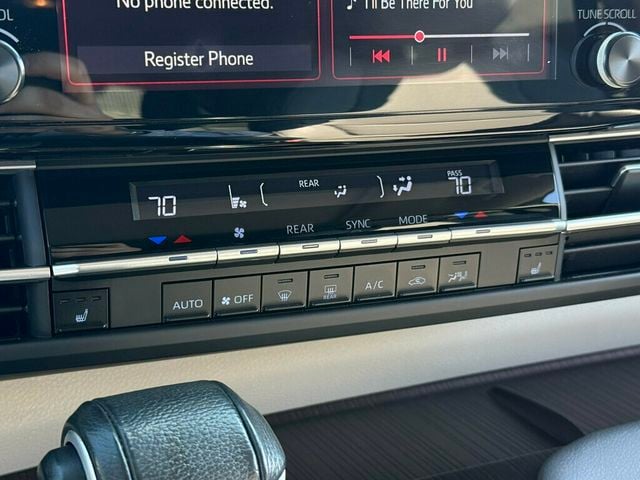 2023 Toyota Sienna XLE AWD 7-Passenger - 23087160 - 28