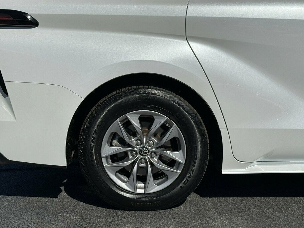 2023 Toyota Sienna XLE AWD 7-Passenger - 23087160 - 33