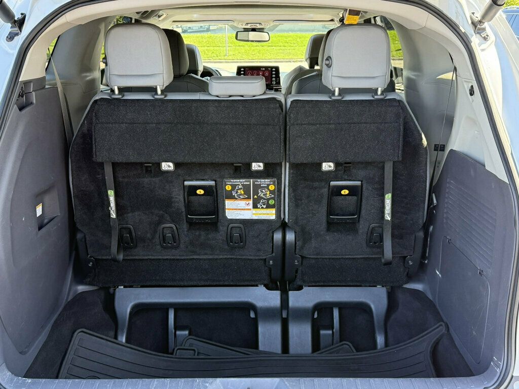 2023 Toyota Sienna XLE AWD 7-Passenger - 23087160 - 35
