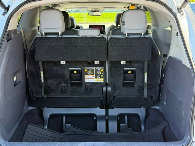2023 Toyota Sienna XLE AWD 7-Passenger - 23087160 - 35