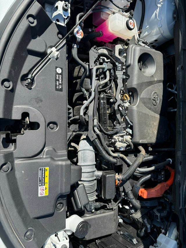 2023 Toyota Sienna XLE AWD 7-Passenger - 23087160 - 37