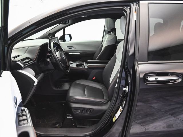 2023 Toyota Sienna XSE - 23000750 - 22