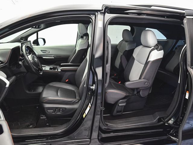 2023 Toyota Sienna XSE - 23000750 - 24
