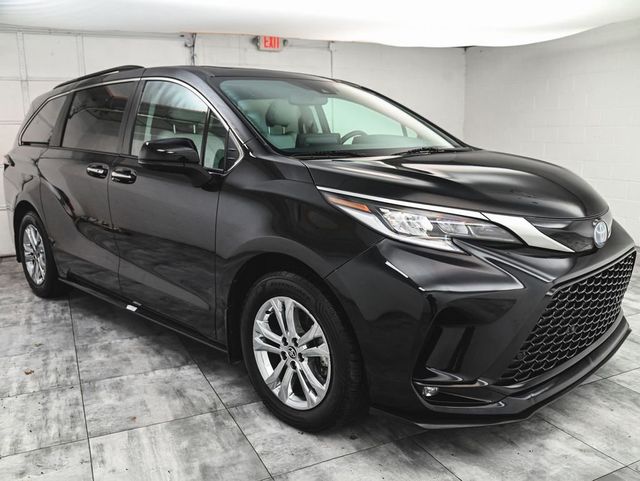 2023 Toyota Sienna XSE - 23000750 - 2