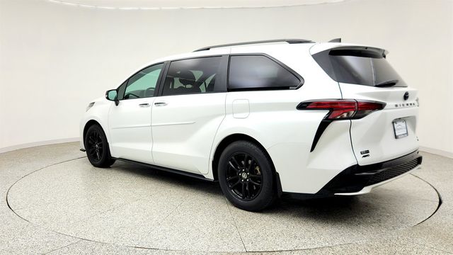 2023 Toyota Sienna XSE 25th Anniversary AWD 7-Passenger w/ Rear Entertainment - 23038917 - 6