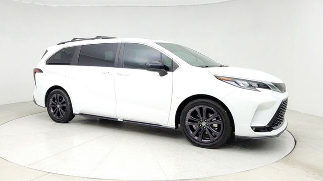 2023 Toyota Sienna XSE, 7-Seater - 22947894 - 2