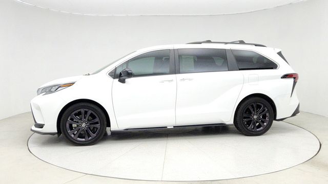 2023 Toyota Sienna XSE, 7-Seater - 22947894 - 7