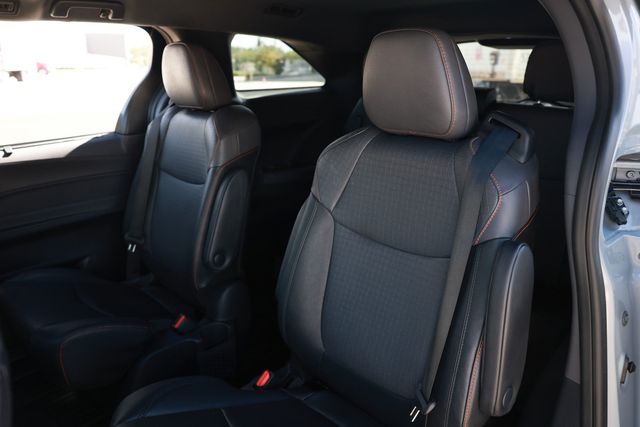 2023 Toyota Sienna XSE FWD 7-Passenger - 23071000 - 10