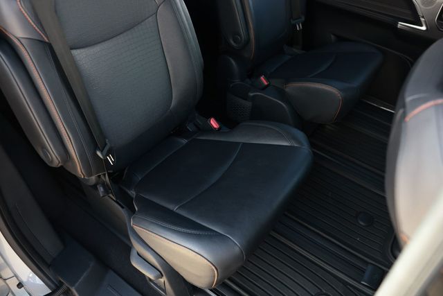 2023 Toyota Sienna XSE FWD 7-Passenger - 23071000 - 14