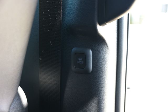 2023 Toyota Sienna XSE FWD 7-Passenger - 23071000 - 30