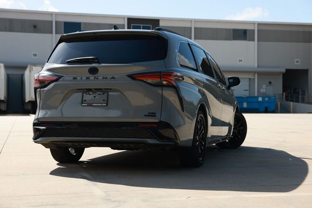 2023 Toyota Sienna XSE FWD 7-Passenger - 23071000 - 40
