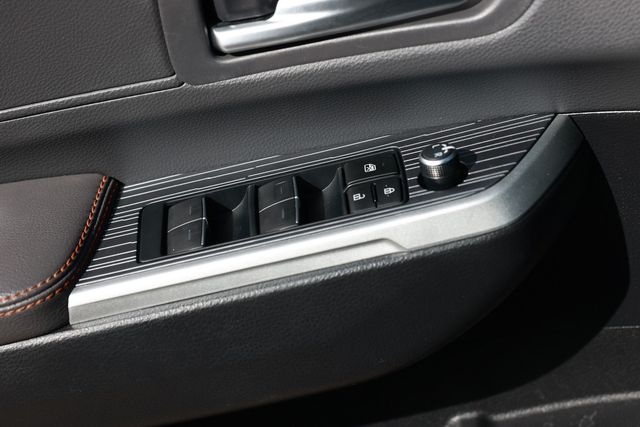 2023 Toyota Sienna XSE FWD 7-Passenger - 23071000 - 57