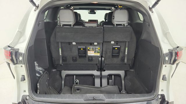 2023 Toyota Sienna XSE FWD 7-Passenger - 22947894 - 21