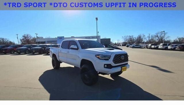 2023 Toyota Tacoma TRD Sport - 22773430 - 0