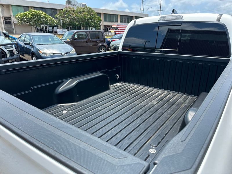 2023 Toyota Tacoma 2WD SR5 Double Cab 6' Bed V6 Automatic - 23036048 - 19