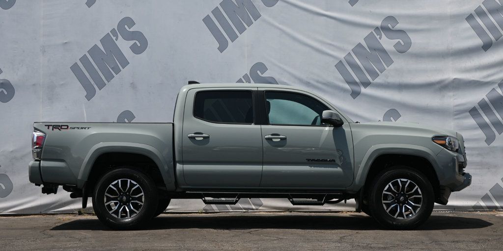 2023 Toyota Tacoma TRD Sport Double Cab V6 photo 4