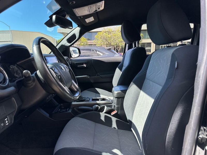 2023 Toyota Tacoma 2WD TRD Sport Double Cab 5' Bed V6 Automatic - 22952701 - 11