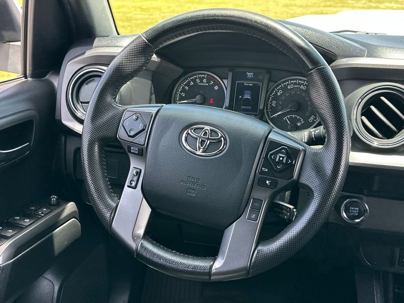 2023 Toyota Tacoma 2WD TRD Sport Double Cab 5' Bed V6 Automatic - 23024042 - 17