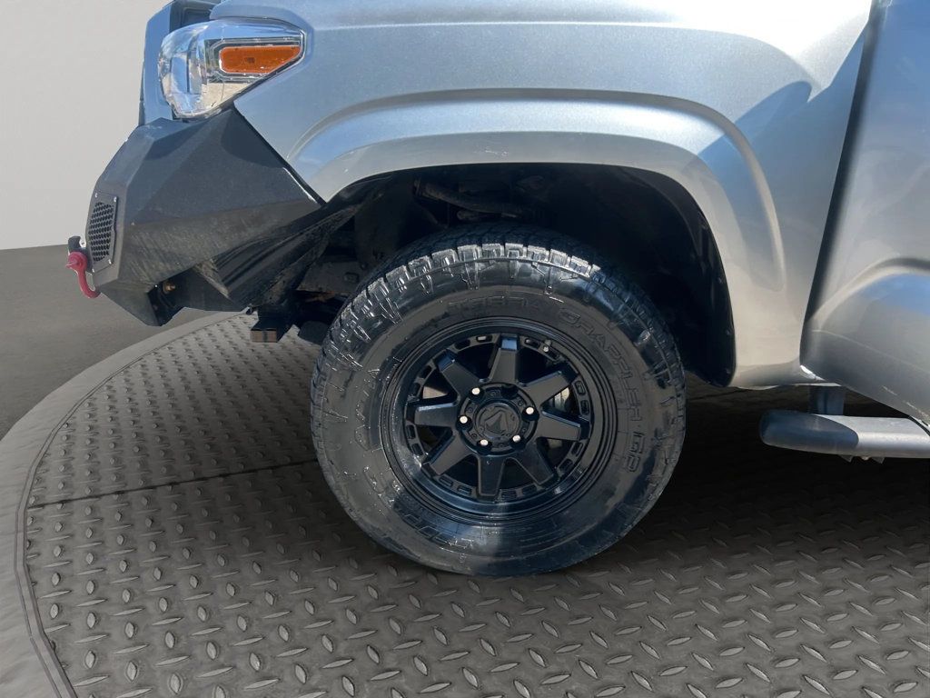 2023 Toyota Tacoma 4WD 1 OWNER CLEAN CARFAX, CUSTOM UPGRADES, TONNEAU COVER, TINTED!!! - 23072100 - 22