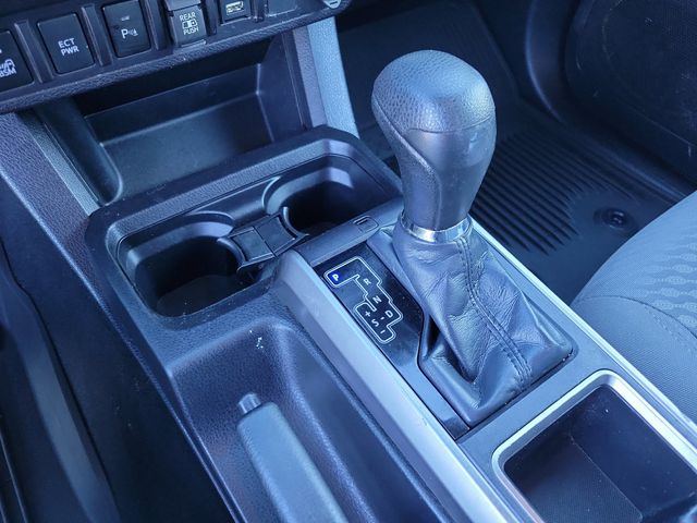 2023 Toyota Tacoma 4WD SR5 Double Cab 5' Bed V6 Automatic - 22947149 - 10
