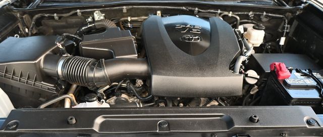 2023 Toyota Tacoma 4WD SR5 Double Cab V6 4X4 - 22973310 - 17