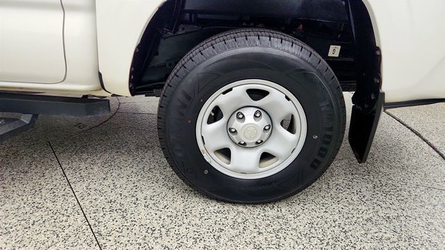 2023 Toyota Tacoma 4WD SR Double Cab 4WD V6 w/ Camper Shell & Running Boards - 23039994 - 8
