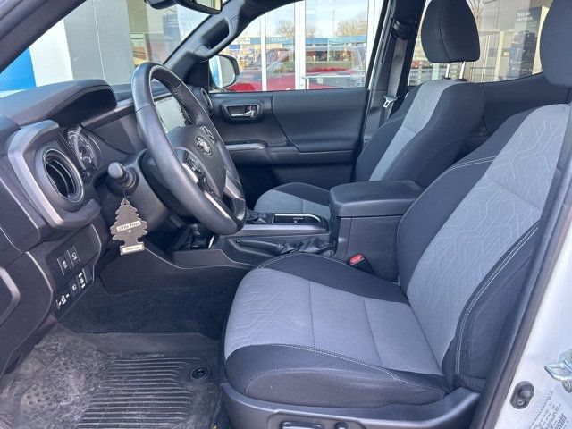 2023 Toyota Tacoma 4WD SR Double Cab 5' Bed V6 Automatic - 22982667 - 7