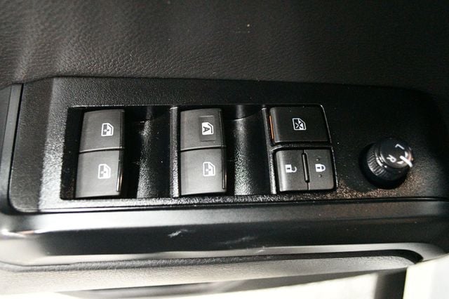 2023 Toyota Tacoma 4WD SR Double Cab 5' Bed V6 Automatic - 23015401 - 67