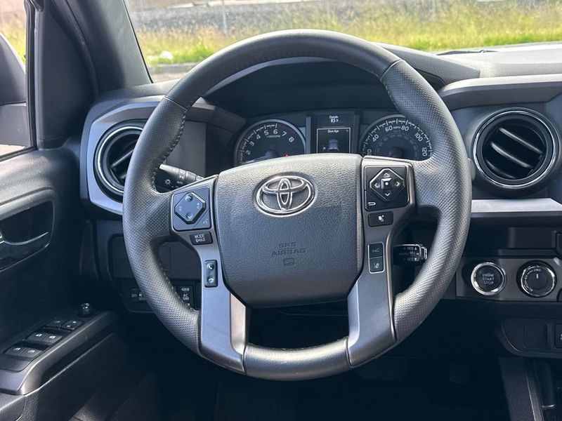 2023 Toyota Tacoma 4WD TRD Off-Road - 23024045 - 17