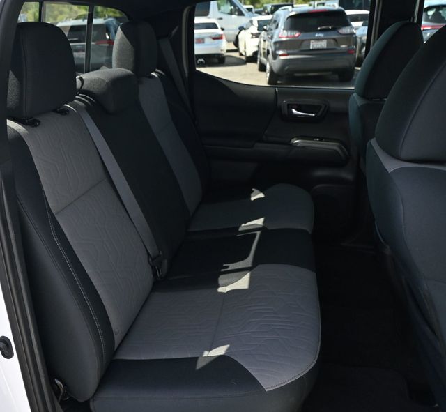 2023 Toyota Tacoma 4WD TRD Off Road Double Cab  - 23024369 - 16