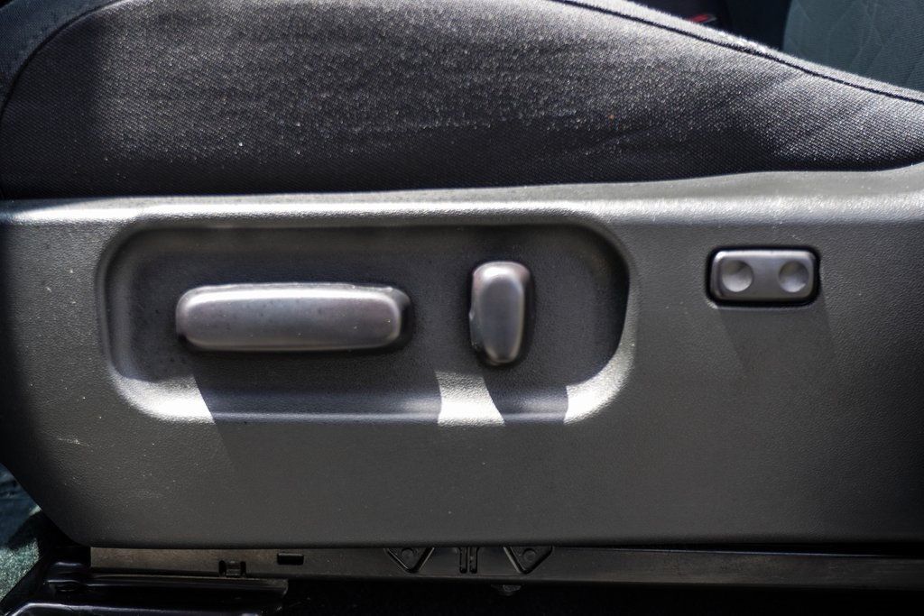 2023 Toyota Tacoma 4x4 TRD Double Cab V6 photo 18