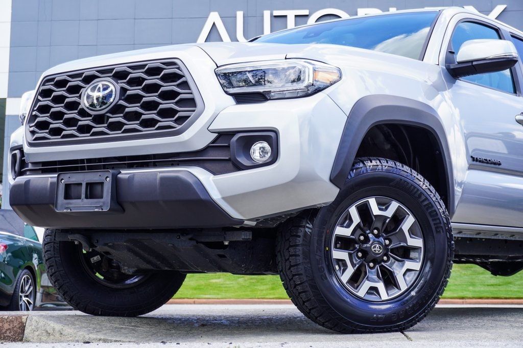 2023 Toyota Tacoma 4x4 TRD Double Cab V6 photo 2
