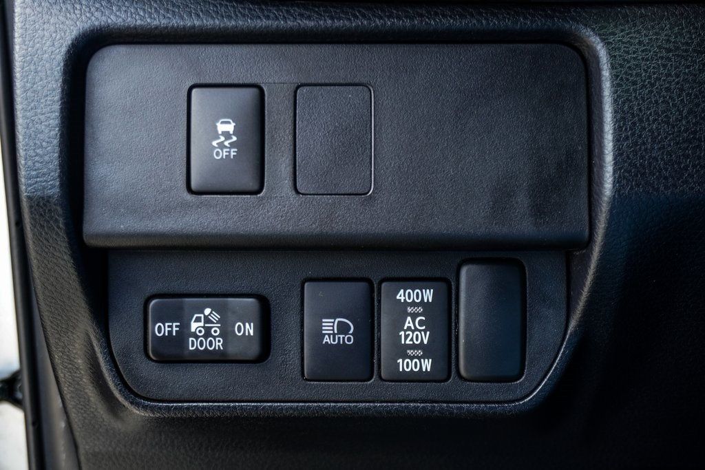 2023 Toyota Tacoma 4x4 TRD Double Cab V6 photo 30